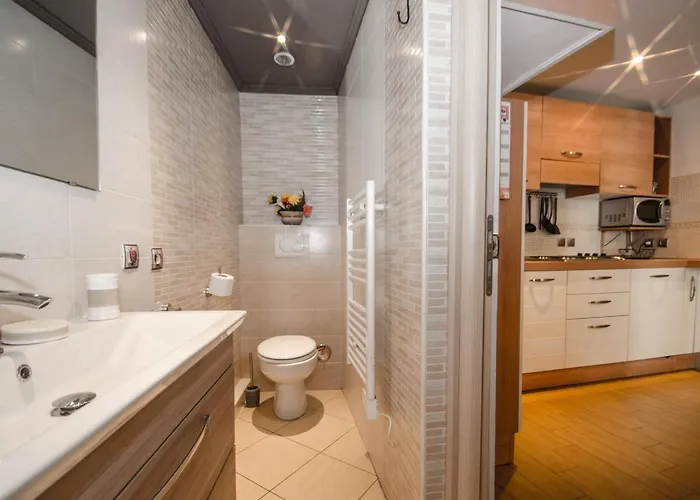 Cosy à Sud, Proche Centre, Balcon, 4 Pers, Parking, Wifi - Fr-1-343-235 *