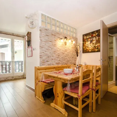 Cosy A Sud, Proche Centre, Balcon, 4 Pers, Parking, Wifi - Fr-1-343-235 * Chamonix